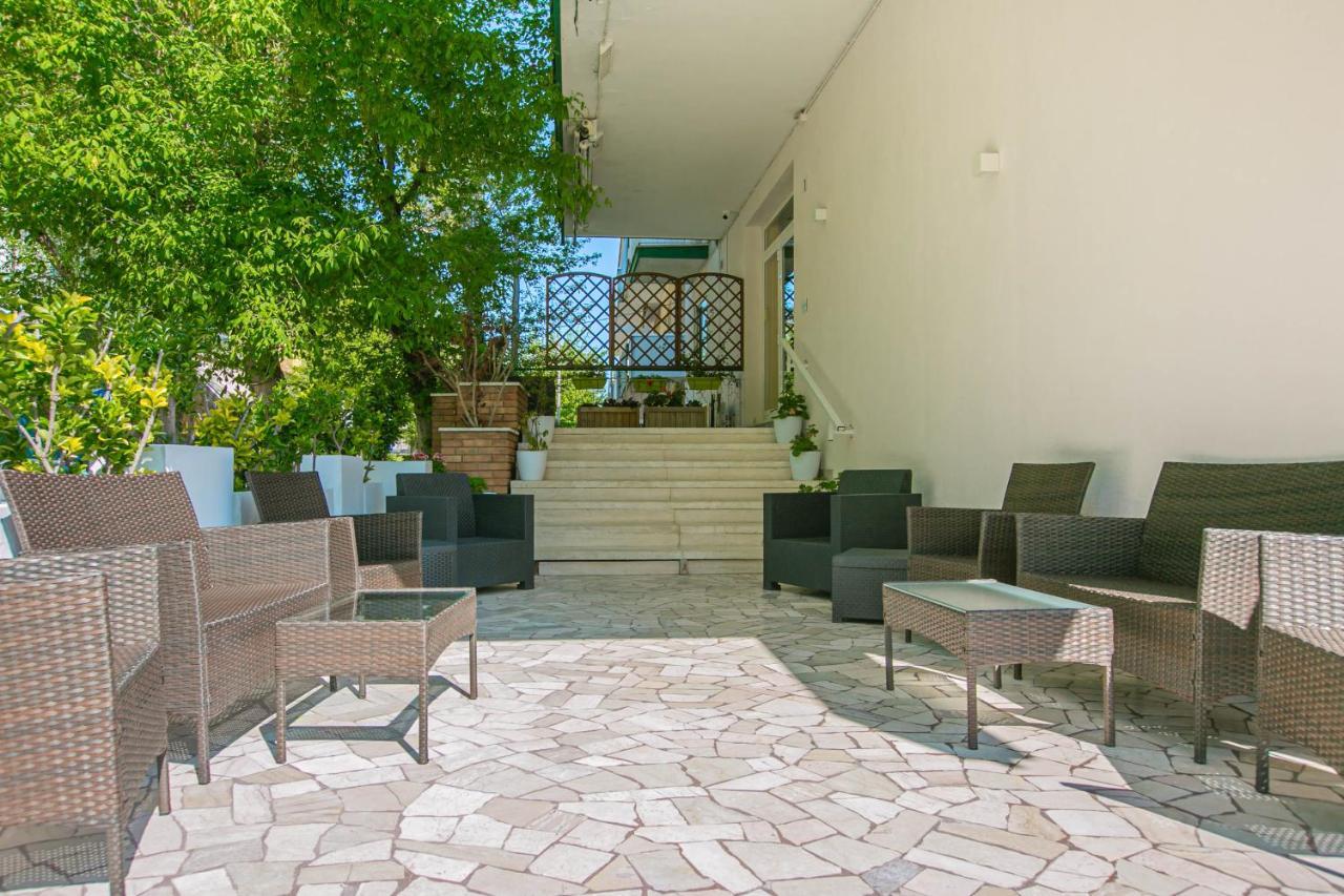 Hotel Mara Rimini Eksteriør bilde